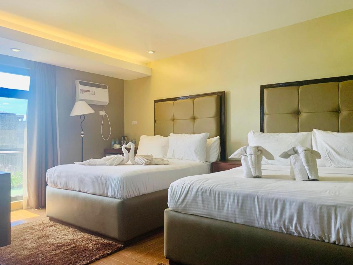 Treasure Island Hotel With Mini Water Adventure Masbate City Ngoại thất bức ảnh