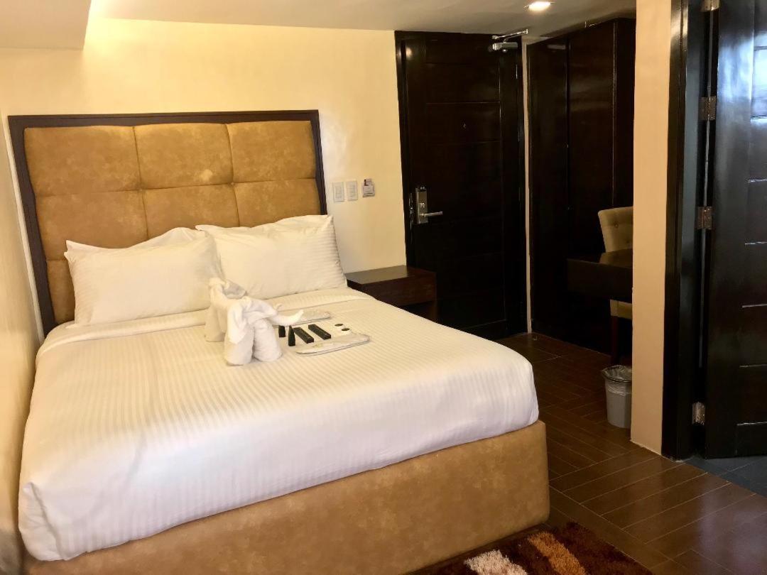 Treasure Island Hotel With Mini Water Adventure Masbate City Ngoại thất bức ảnh