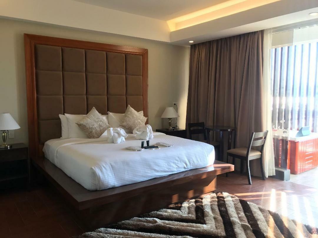 Treasure Island Hotel With Mini Water Adventure Masbate City Ngoại thất bức ảnh